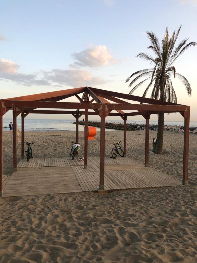 Charming 2 Bed Apartment Next To Cabopino Beach, Spain Marbella Eksteriør bilde